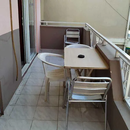Hotel Nirvana Apart 2*